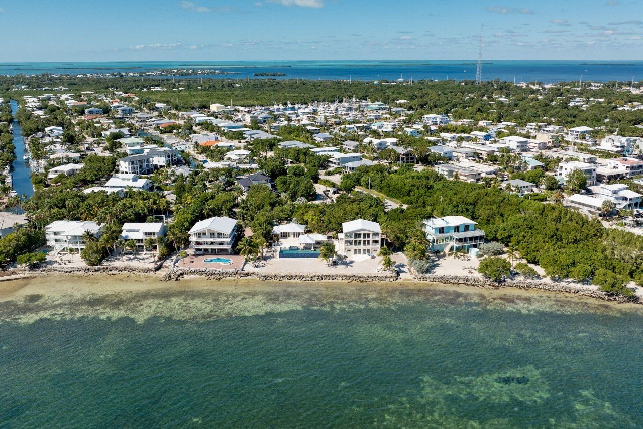 30 Ocean Front Drive, Key Largo, FL 33037 Photo