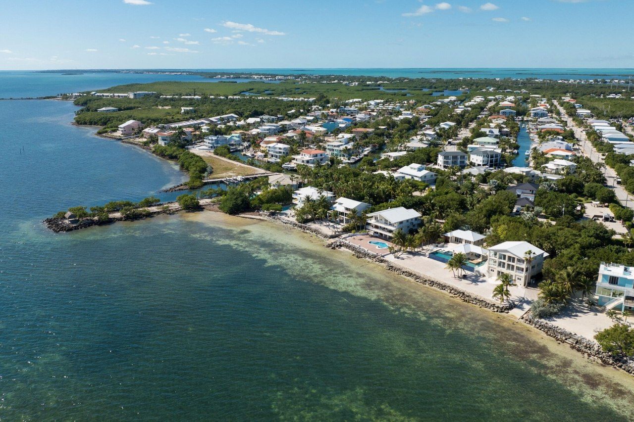 30 Ocean Front Drive, Key Largo, FL 33037 Photo