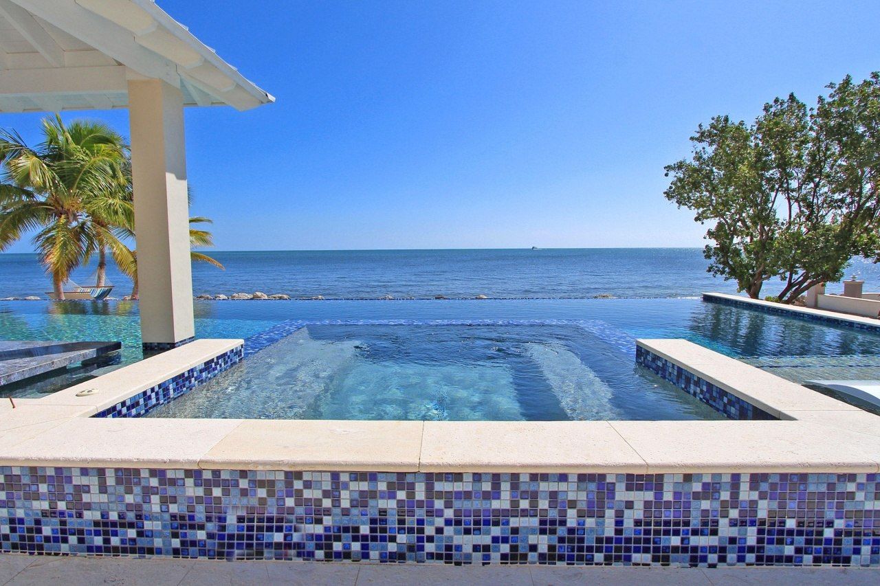 30 Ocean Front Drive, Key Largo, FL 33037 Photo