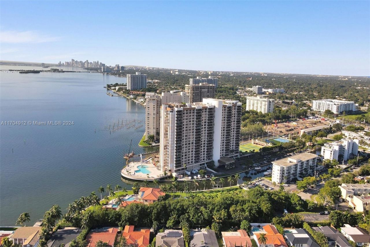 1800 NE 114th St, Unit 1911, Miami, FL 33181 Photo