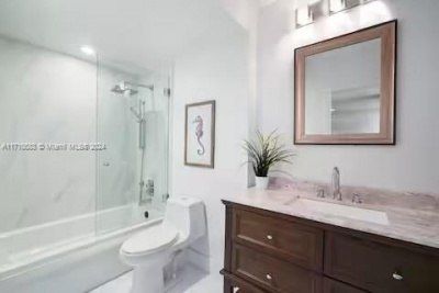100 Lincoln Rd, Unit 739, Miami Beach, FL 33139 Photo