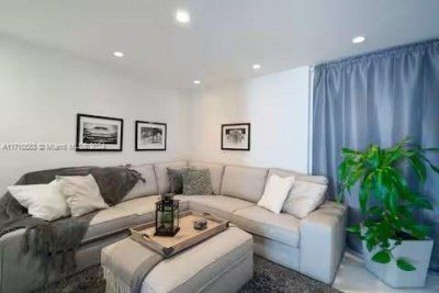 100 Lincoln Rd, Unit 739, Miami Beach, FL 33139 Photo