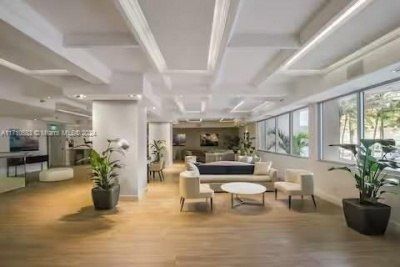100 Lincoln Rd, Unit 739, Miami Beach, FL 33139 Photo
