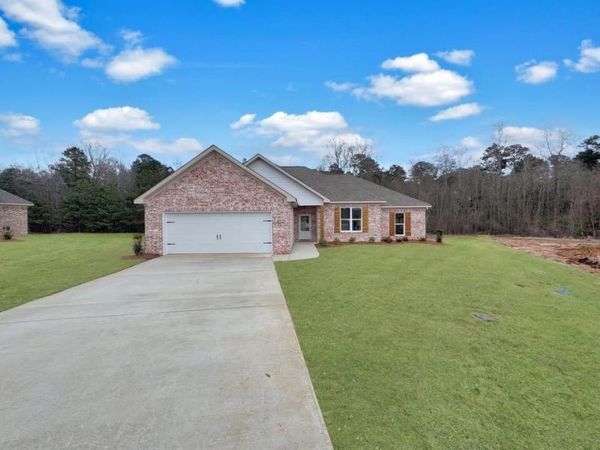 213 Dolly Ln., Magee, MS 39111
