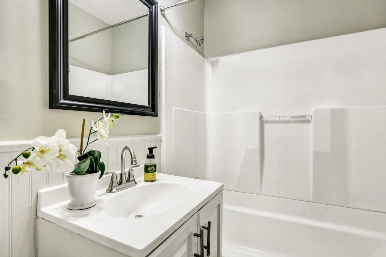 2675 Houston Street Photo 17