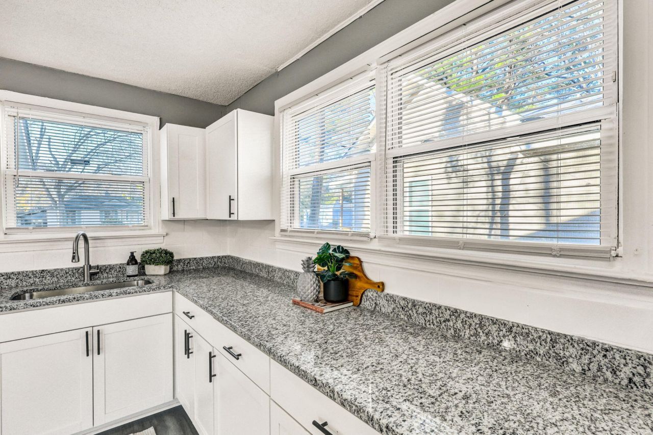 2675 Houston Street Photo 23