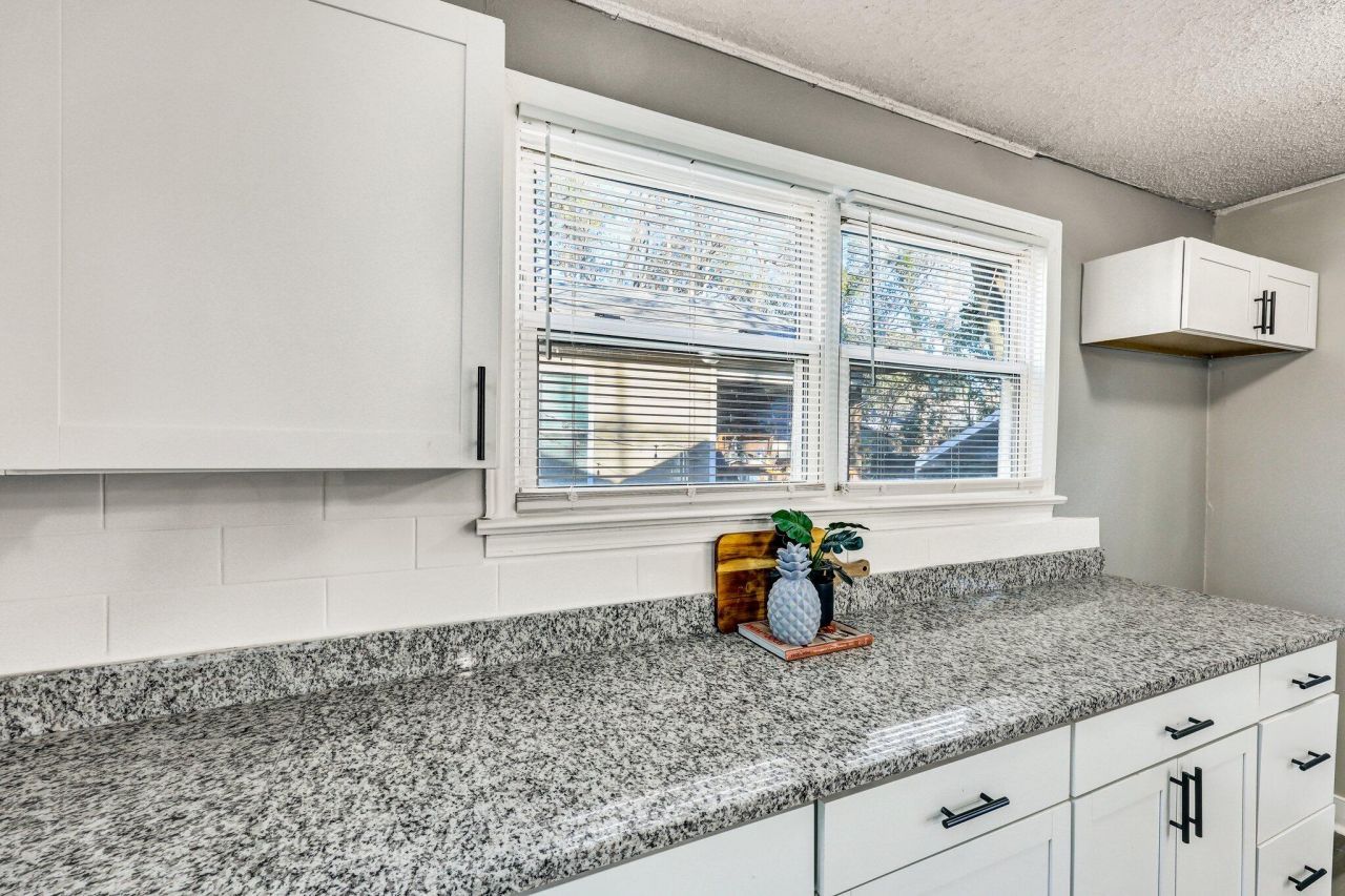 2675 Houston Street Photo 24