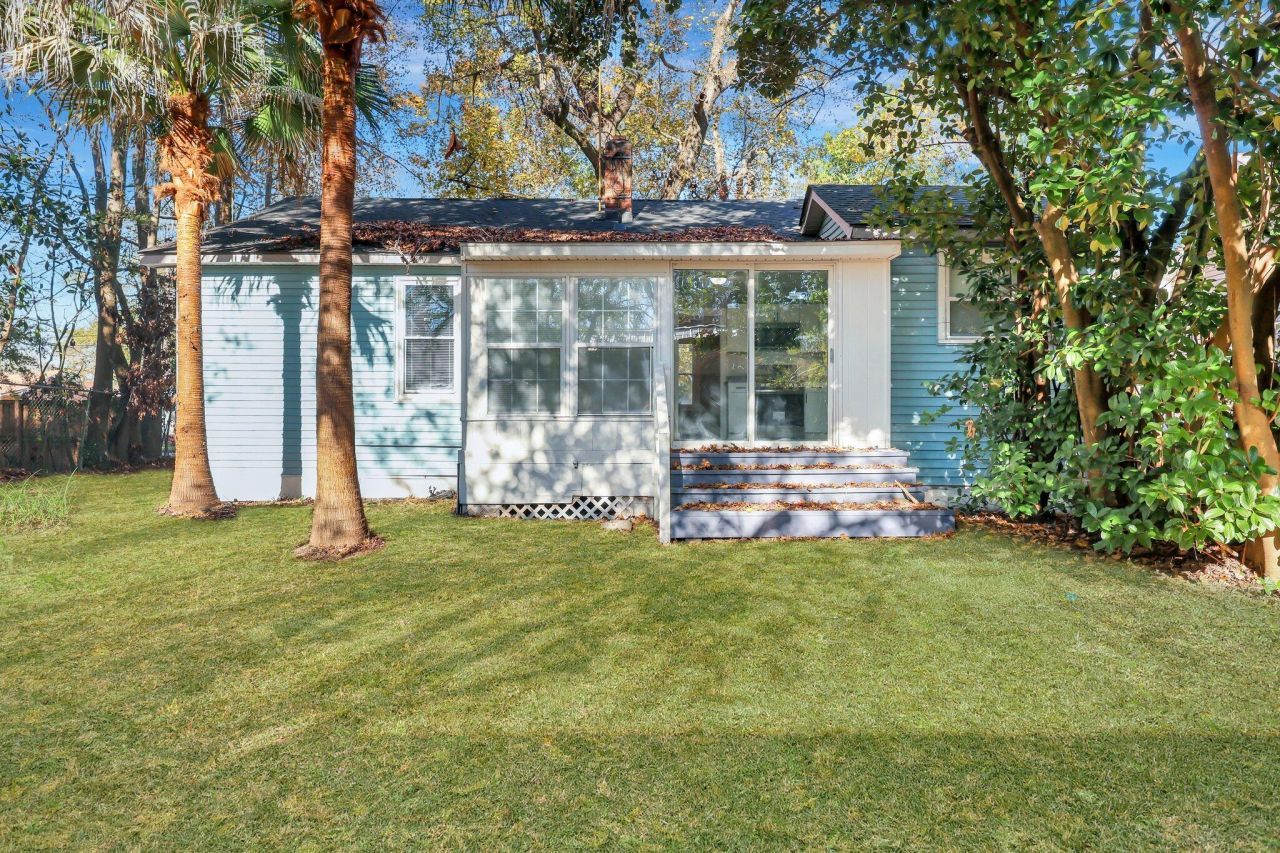 2675 Houston Street Photo 32