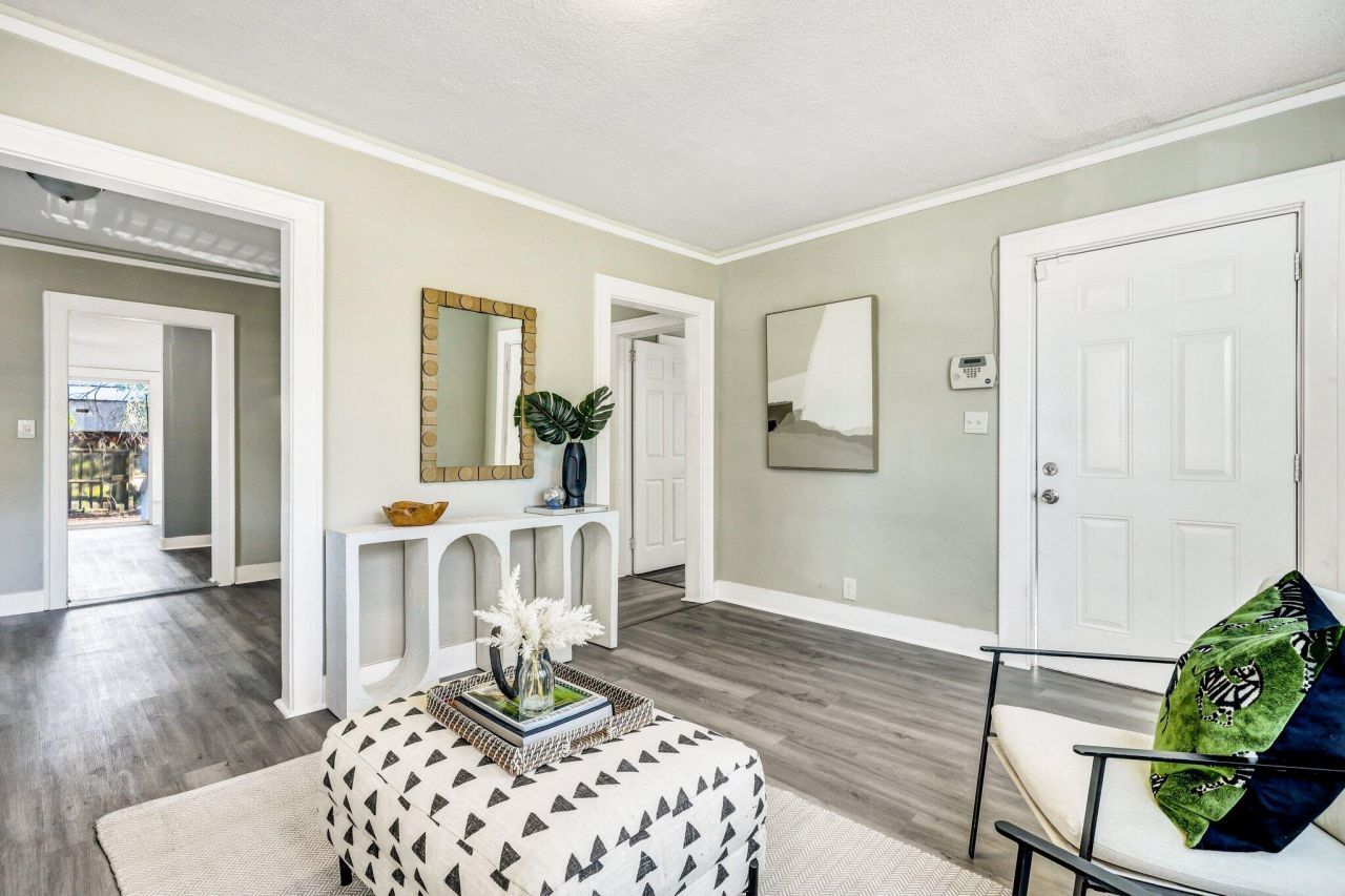 2675 Houston Street Photo 5