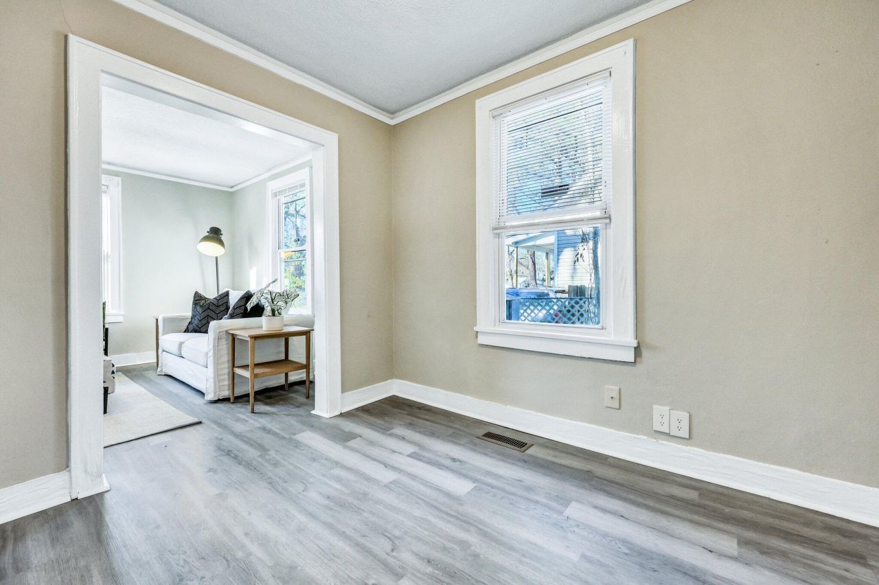 2675 Houston Street Photo 9