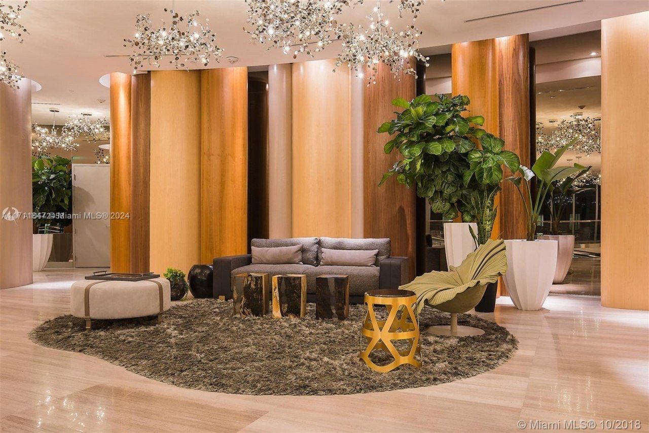 488 NE 18th St, Unit 2705, Miami, FL 33132 Photo