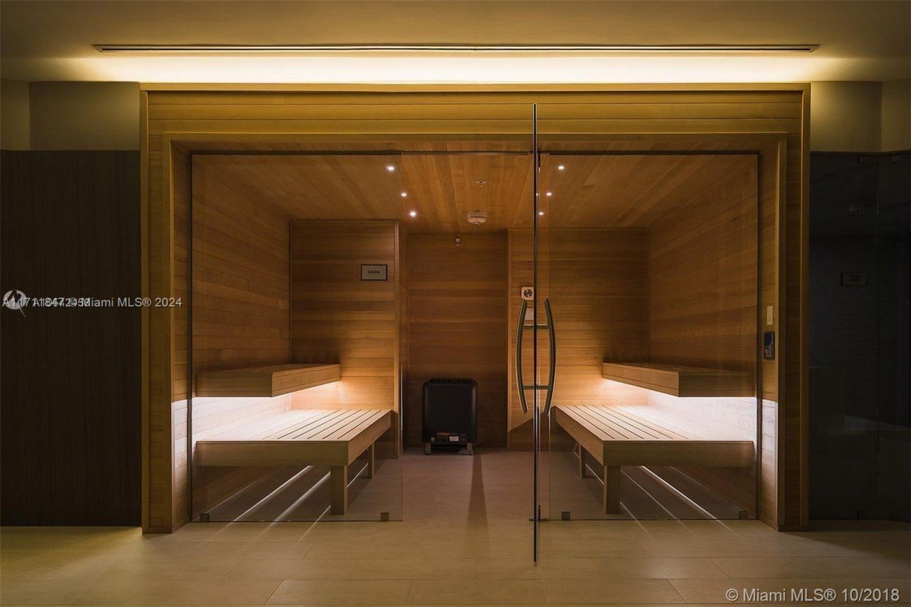 488 NE 18th St, Unit 2705, Miami, FL 33132 Photo