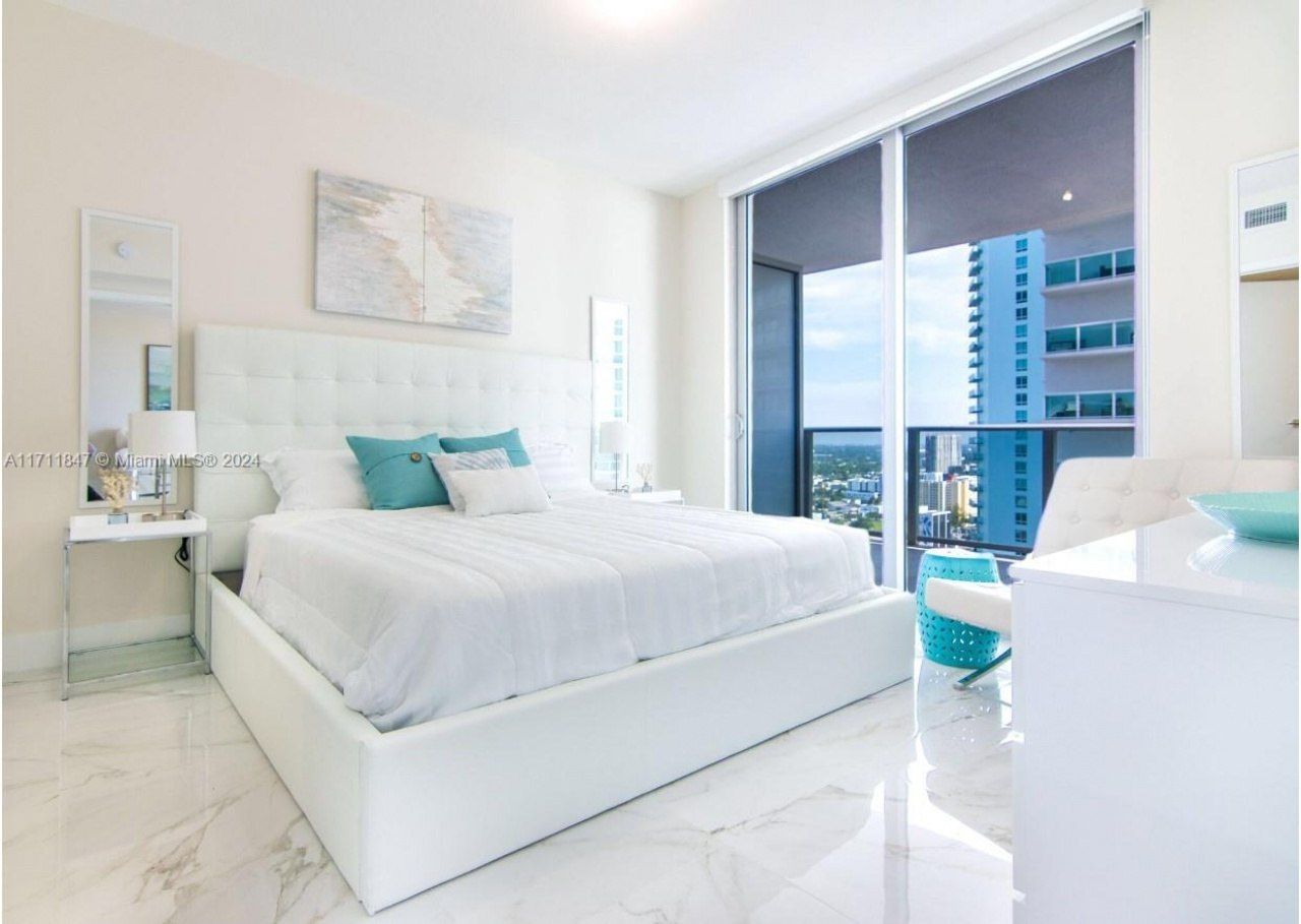 488 NE 18th St, Unit 2705, Miami, FL 33132 Photo