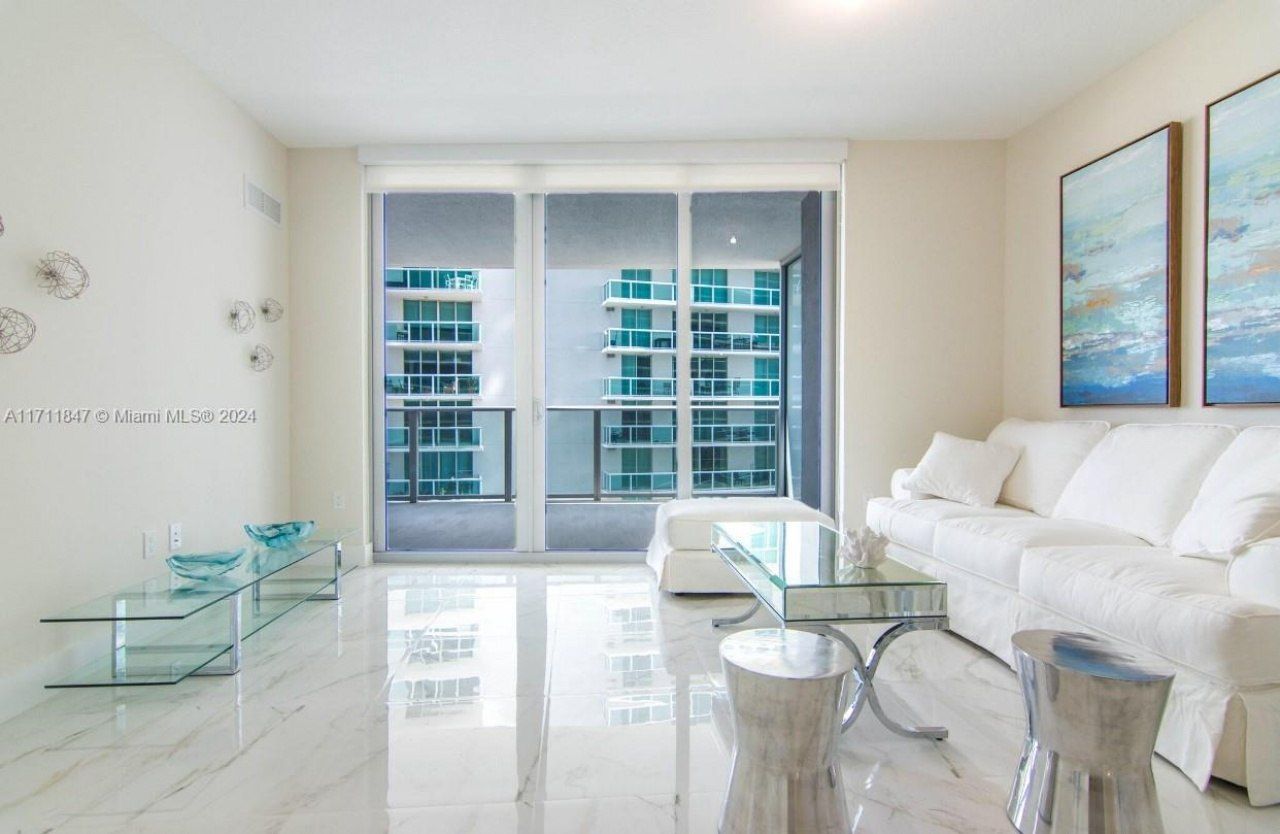 488 NE 18th St, Unit 2705, Miami, FL 33132 Photo