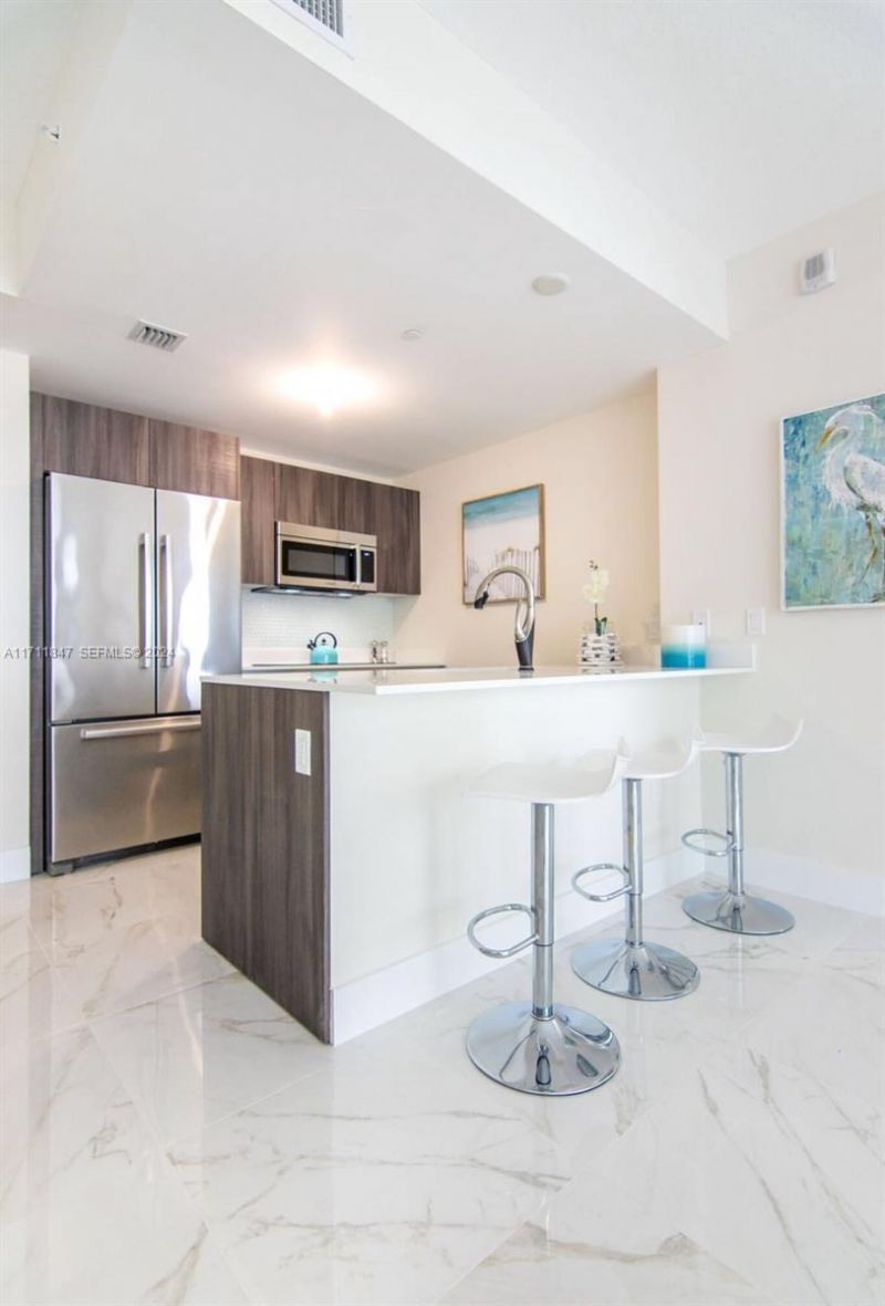 488 NE 18th St, Unit 2705, Miami, FL 33132 Photo
