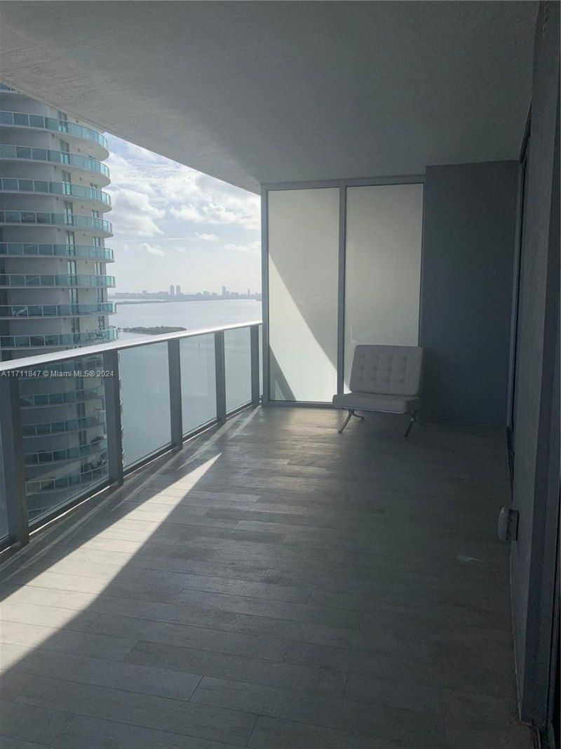 488 NE 18th St, Unit 2705, Miami, FL 33132 Photo