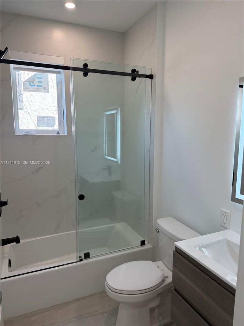 210 SE 10th St, Hallandale Beach, FL 33009 Photo