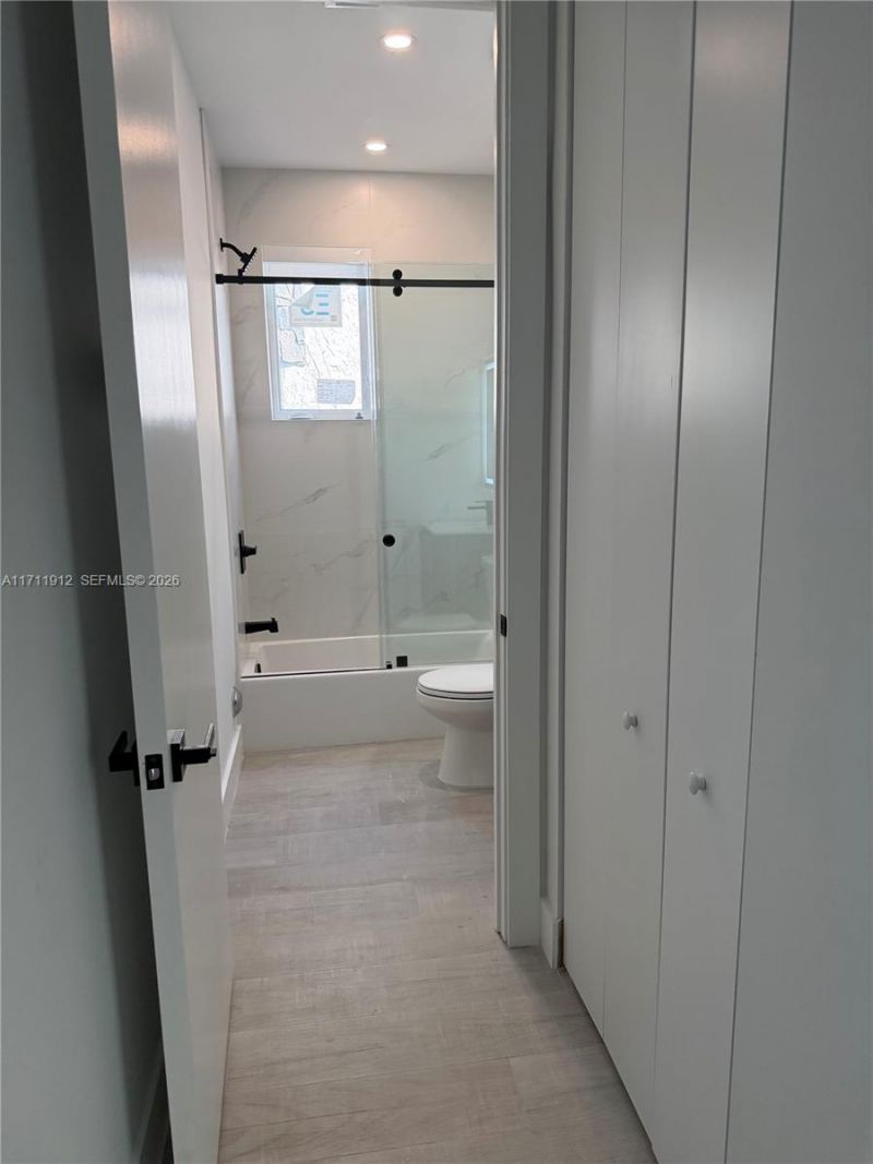 210 SE 10th St, Hallandale Beach, FL 33009 Photo