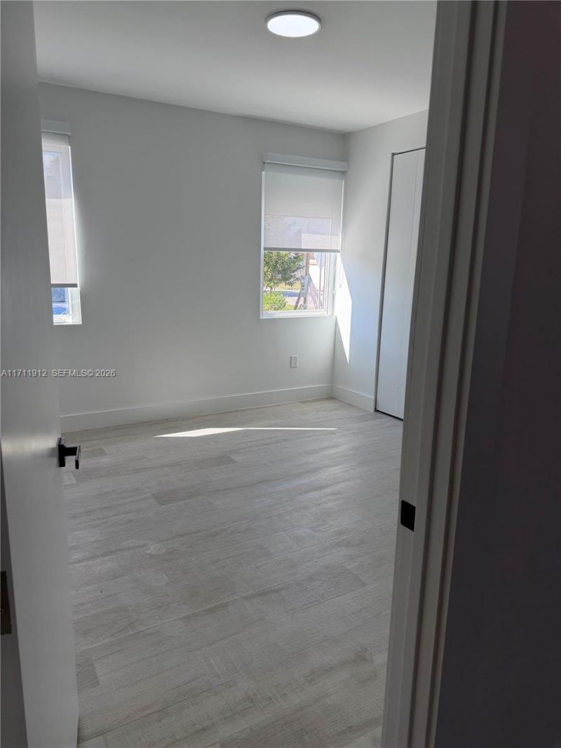 210 SE 10th St, Hallandale Beach, FL 33009 Photo