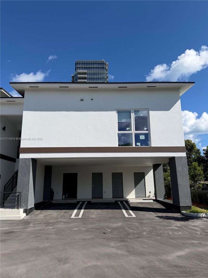 210 SE 10th St, Hallandale Beach, FL 33009 Photo