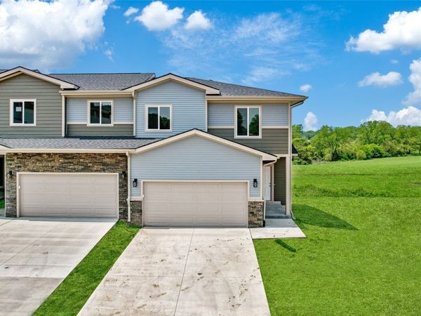 302-326 Harmony Avenue, West Des Moines, IA 50266