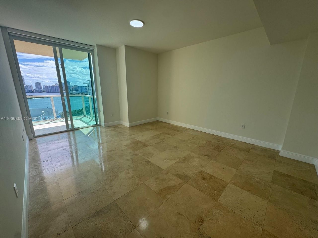 3330 NE 190 St, Unit 1215, Aventura, FL 33180 Photo