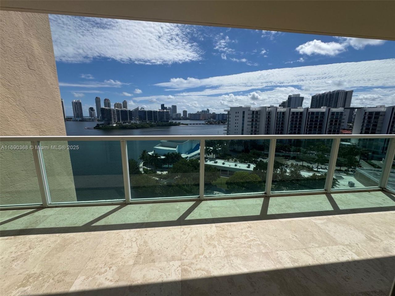 3330 NE 190 St, Unit 1215, Aventura, FL 33180 Photo