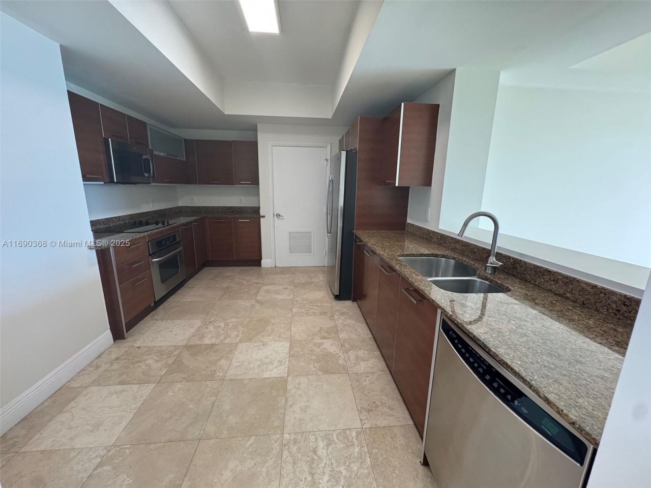 3330 NE 190 St, Unit 1215, Aventura, FL 33180 Photo