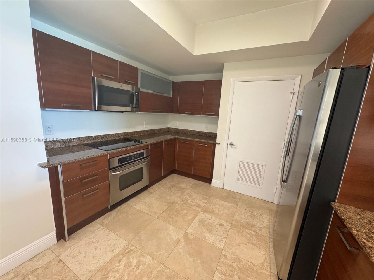 3330 NE 190 St, Unit 1215, Aventura, FL 33180 Photo