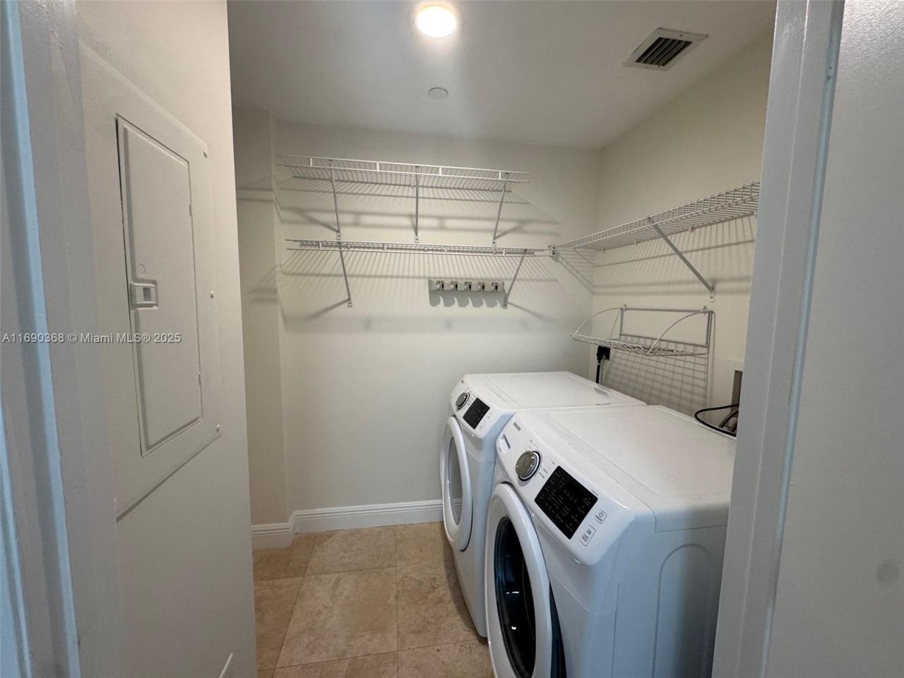 3330 NE 190 St, Unit 1215, Aventura, FL 33180 Photo