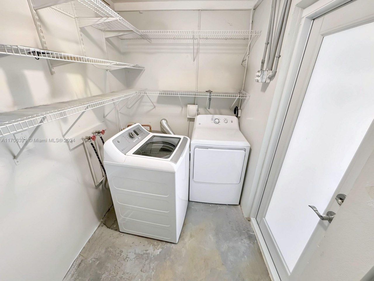 1820 SW 11th Ct, Fort Lauderdale, FL 33312 Photo