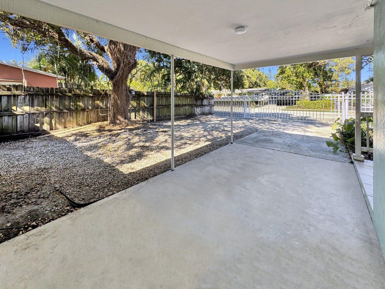 1820 SW 11th Ct, Fort Lauderdale, FL 33312 Photo