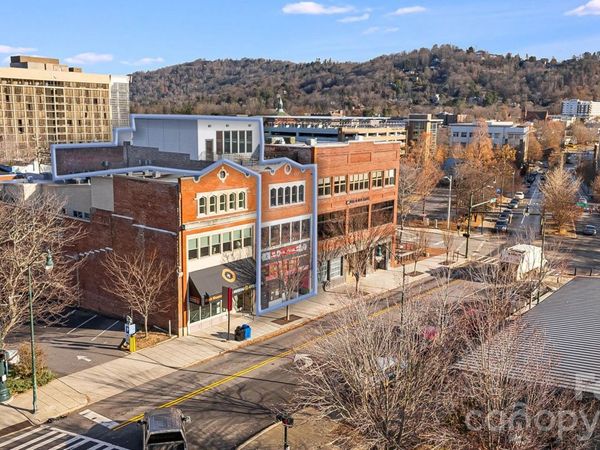 122 College Street, Asheville, NC 28801