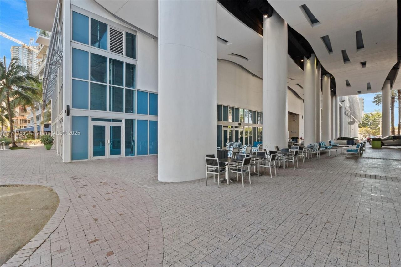 185 SW 7th St, Unit 3111, Miami, FL 33130 Photo