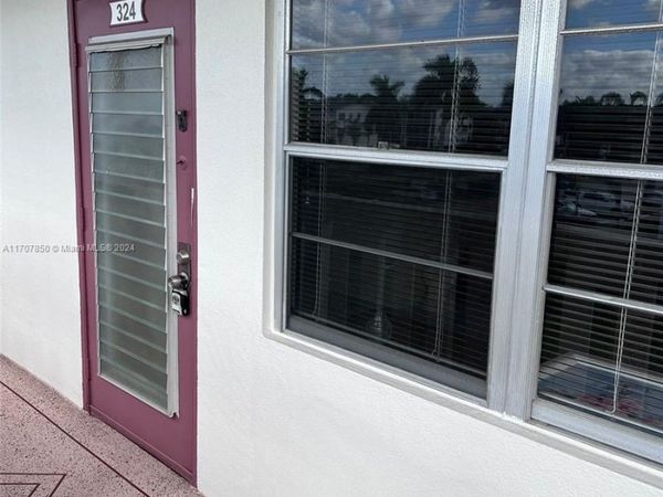324 Fanshaw H, Unit 324 H, Boca Raton, FL 33434