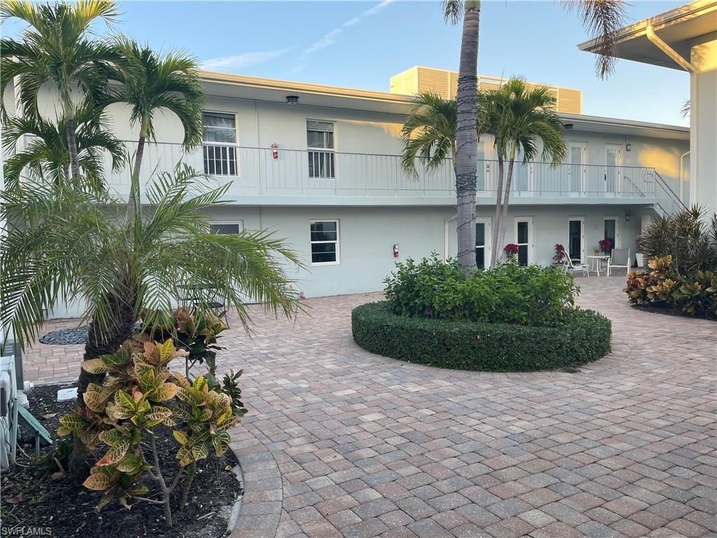 634 12th Ave S, Unit 634, Naples, FL 34102 Photo