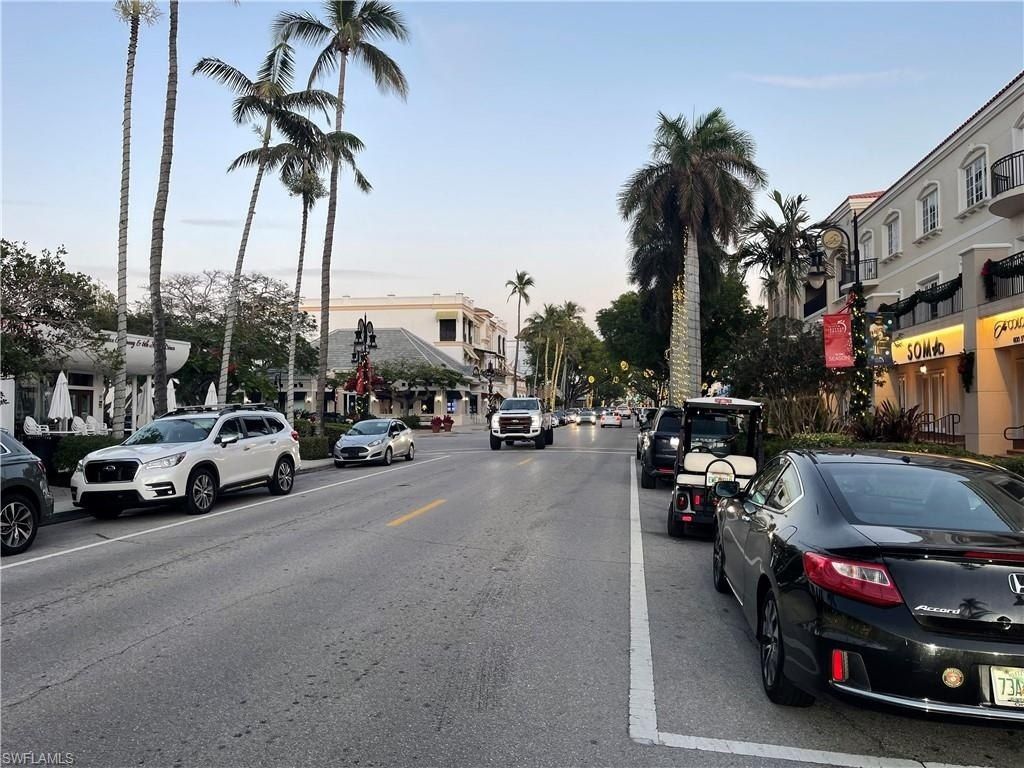 634 12th Ave S, Unit 634, Naples, FL 34102 Photo