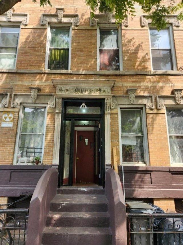 693 Halsey Street, Brooklyn, NY 11233 Main Photo