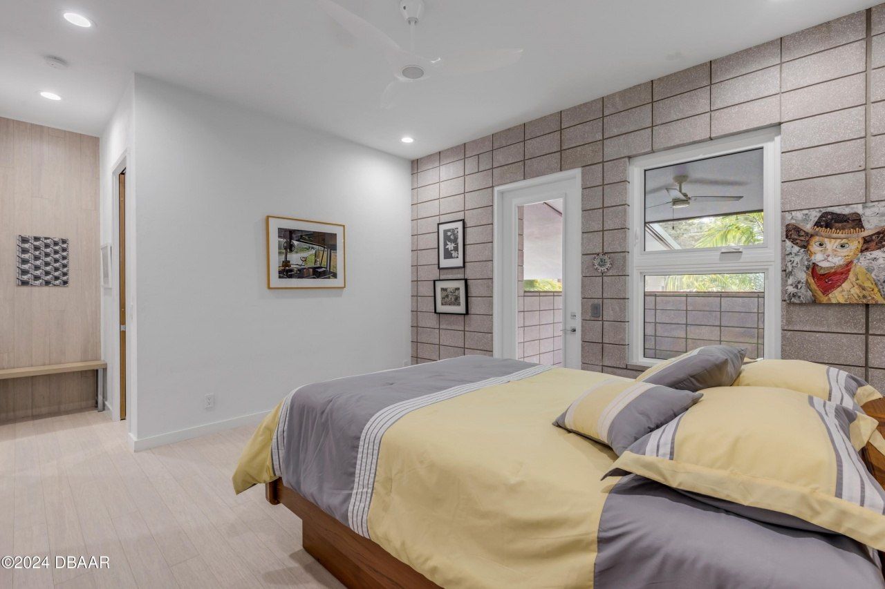 210 Florida Avenue, New Smyrna Beach, FL 32169 Photo