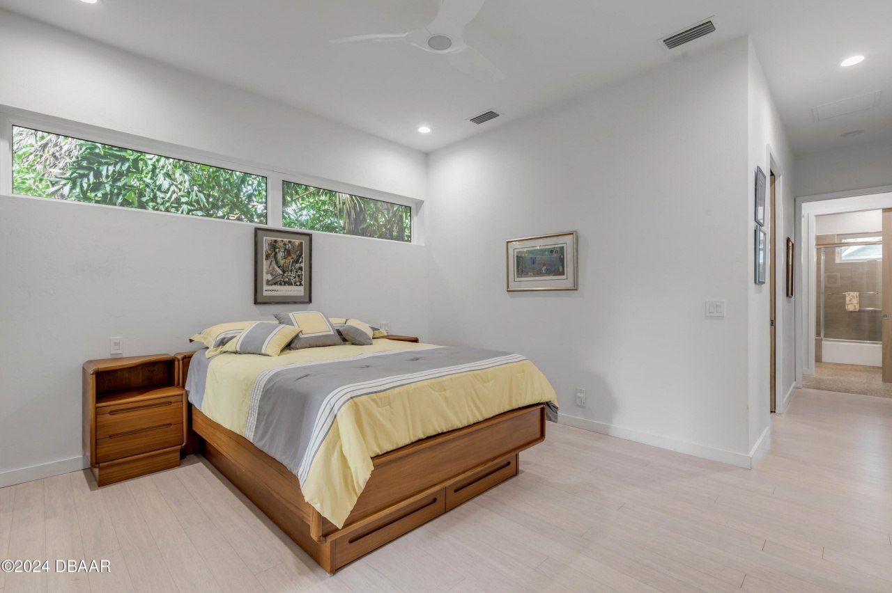 210 Florida Avenue, New Smyrna Beach, FL 32169 Photo