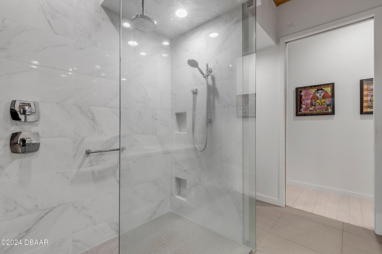 210 Florida Avenue, New Smyrna Beach, FL 32169 Photo