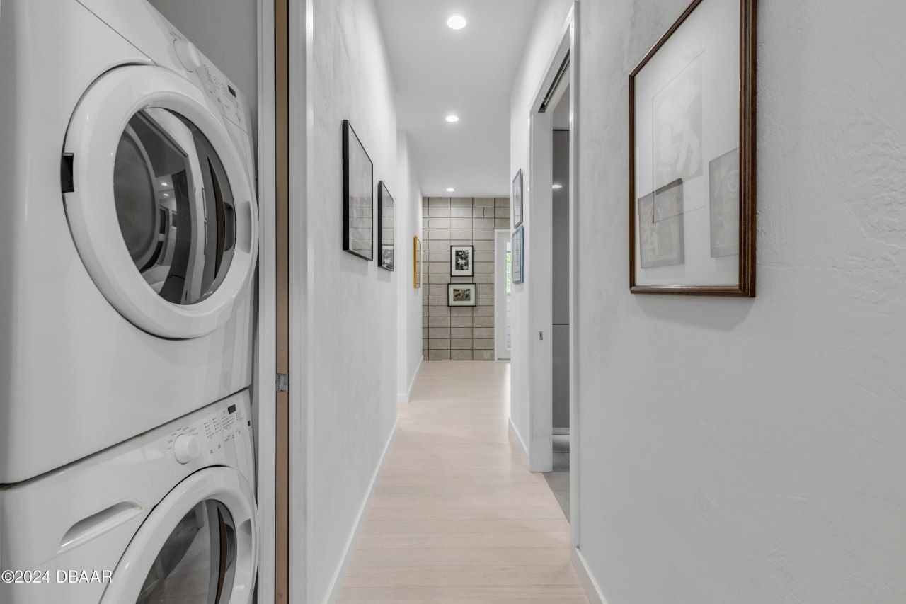 210 Florida Avenue, New Smyrna Beach, FL 32169 Photo