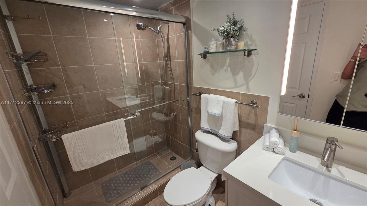 2501 S Ocean Drive, Unit 809, Hollywood, FL 33019 Photo