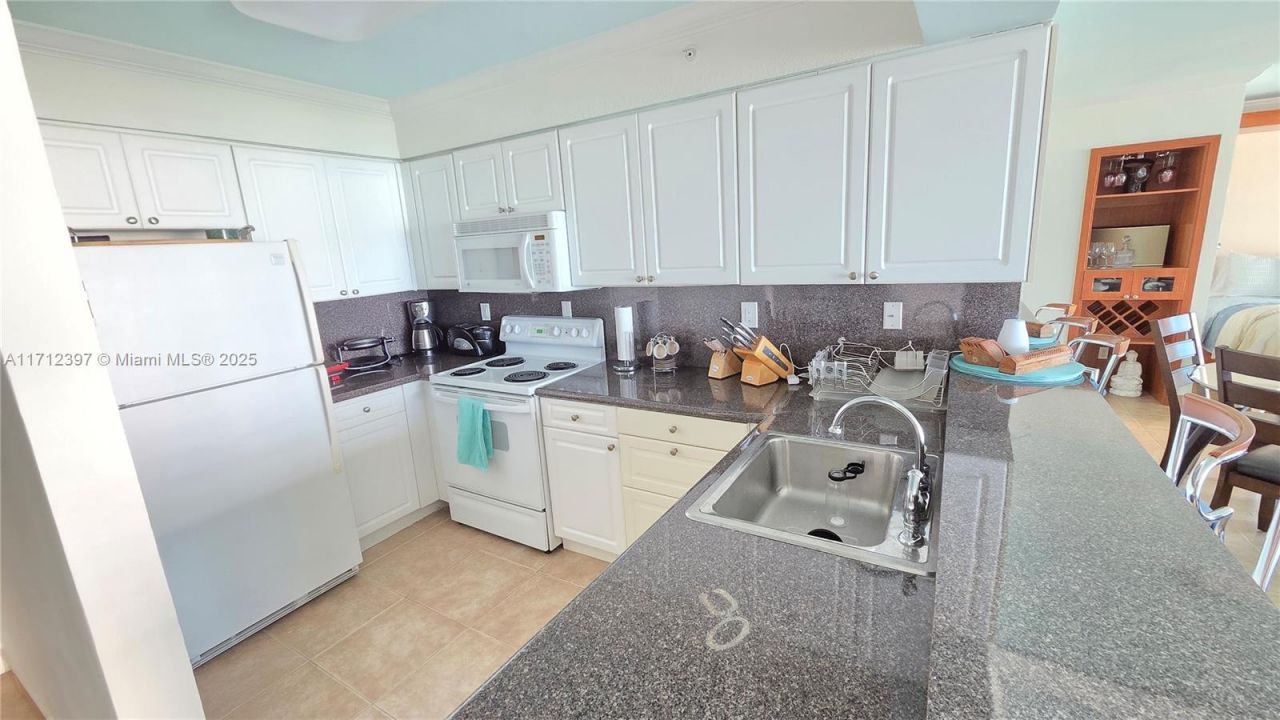 2501 S Ocean Drive, Unit 809, Hollywood, FL 33019 Photo