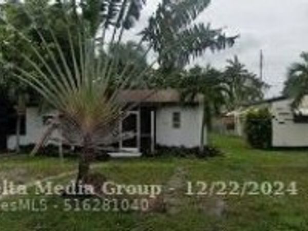 3234 Garfield St, Hollywood, FL 33021