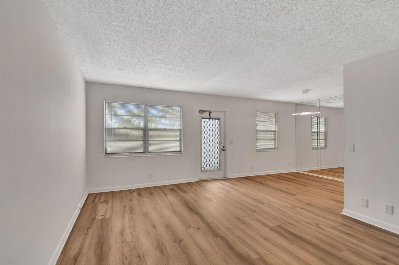 2074 Exeter E, Unit 2074 E, Boca Raton, FL 33434 Photo