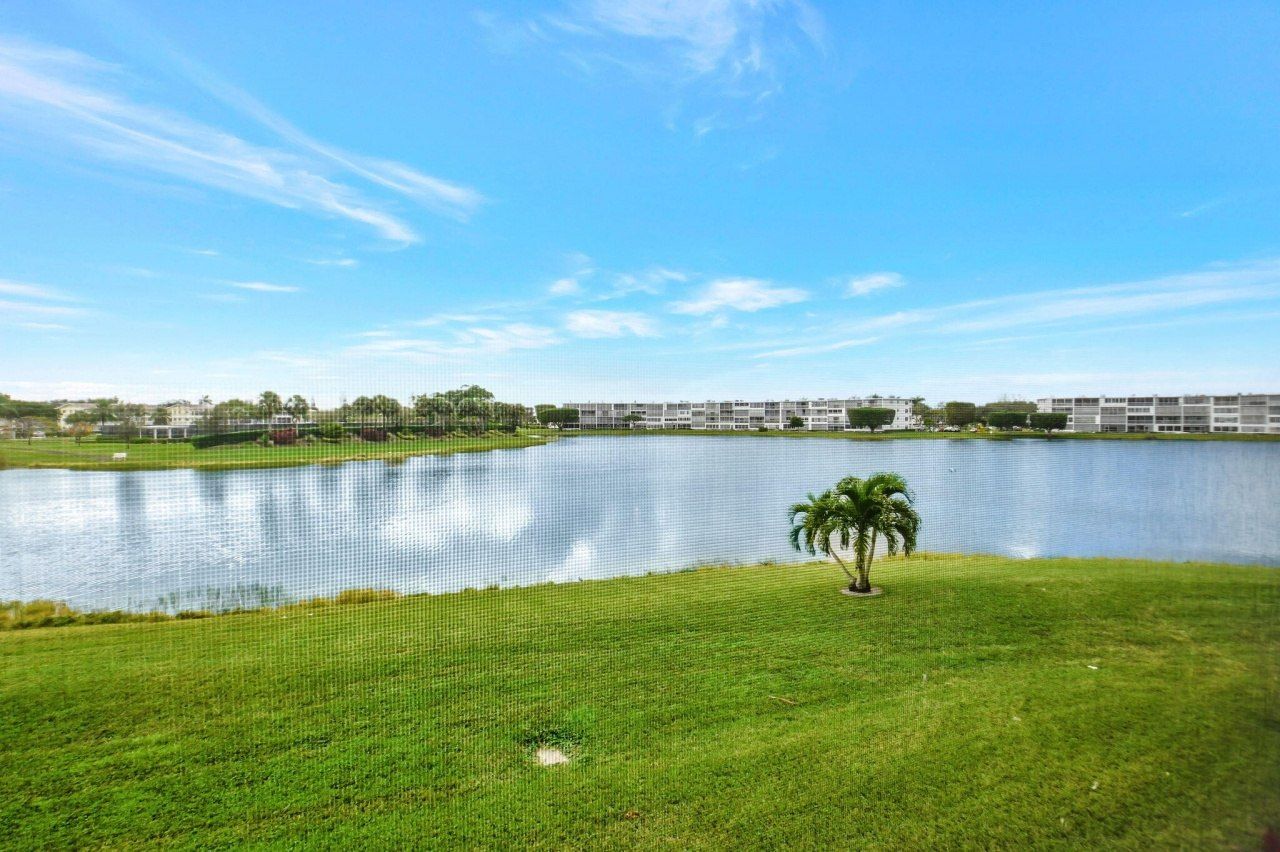 2074 Exeter E, Unit 2074 E, Boca Raton, FL 33434 Photo