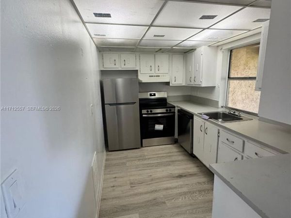 4241 NW 19th St, Unit 170, Lauderhill, FL 33313