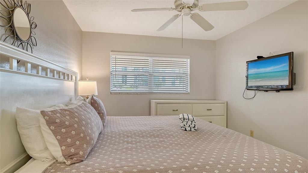 4621 Gulf Of Mexico Drive, Unit 16B, Longboat Key, FL 34228 Photo