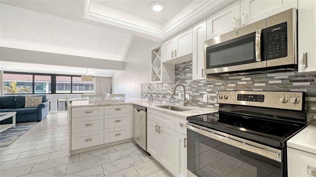 4621 Gulf Of Mexico Drive, Unit 16B, Longboat Key, FL 34228 Photo